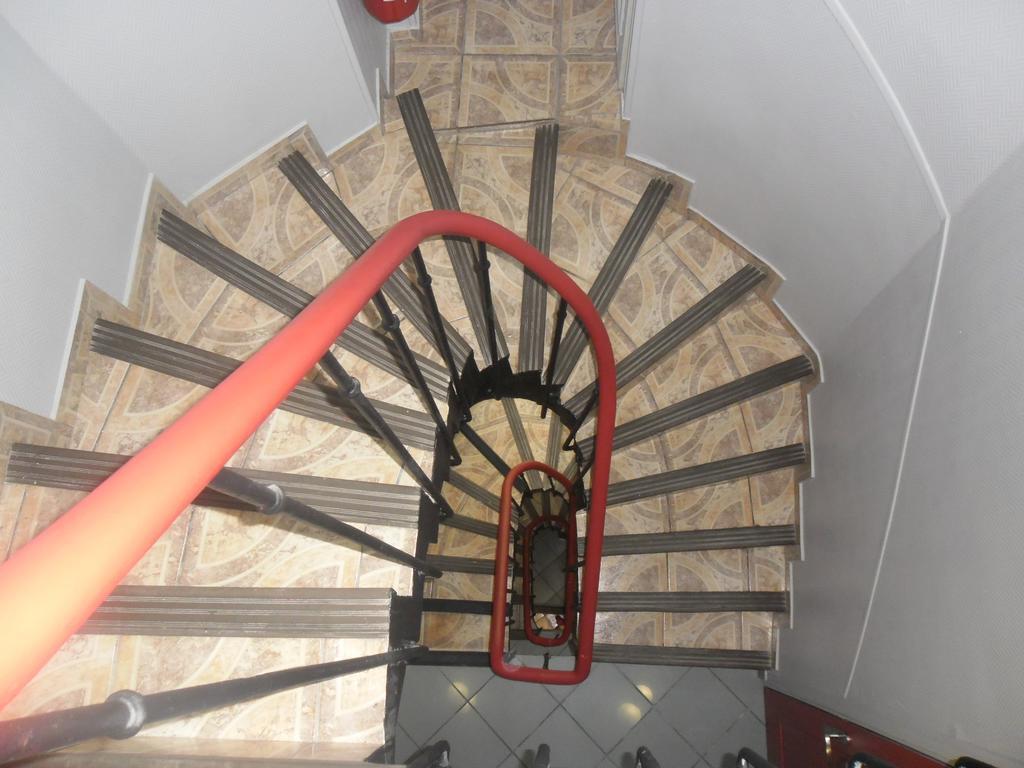 Hipotel Paris Montmartre Gare Du Nord Экстерьер фото