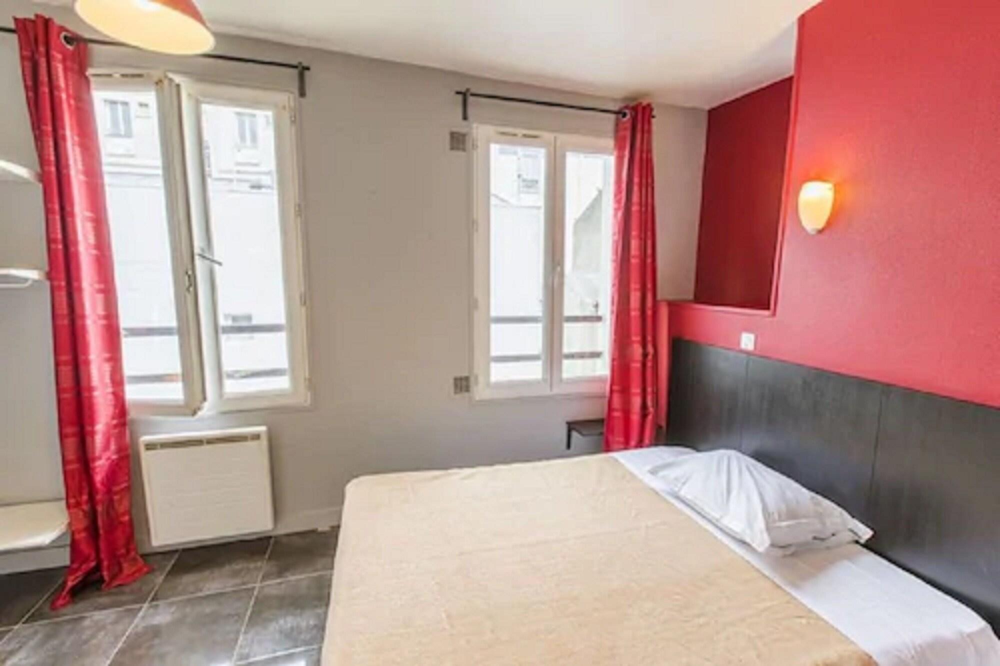 Hipotel Paris Montmartre Gare Du Nord Экстерьер фото