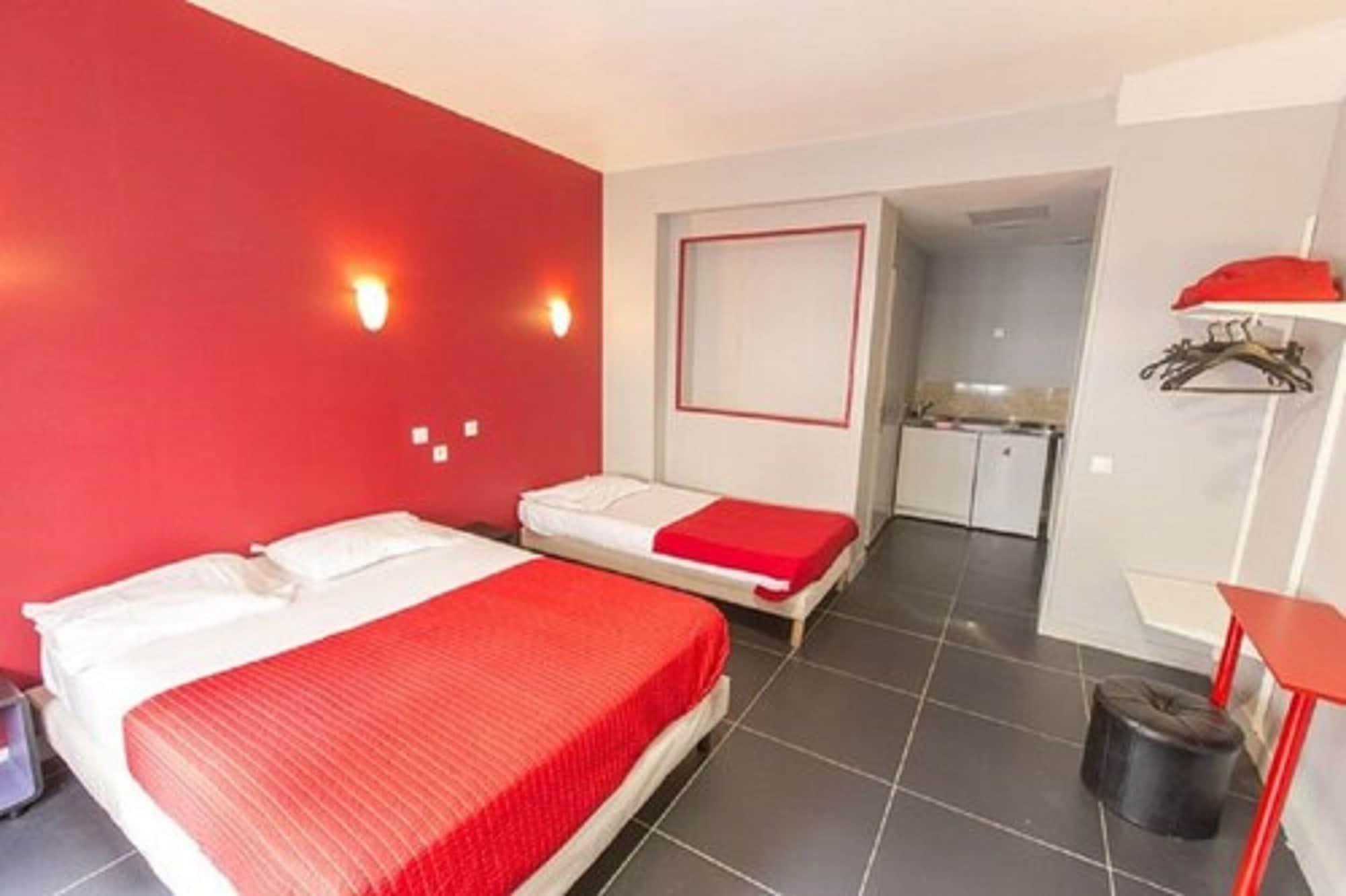 Hipotel Paris Montmartre Gare Du Nord Экстерьер фото