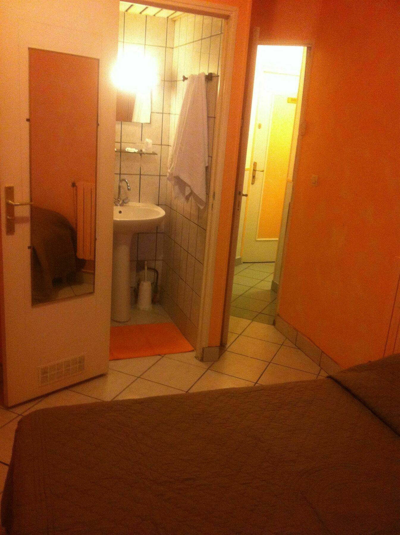 Hipotel Paris Montmartre Gare Du Nord Экстерьер фото
