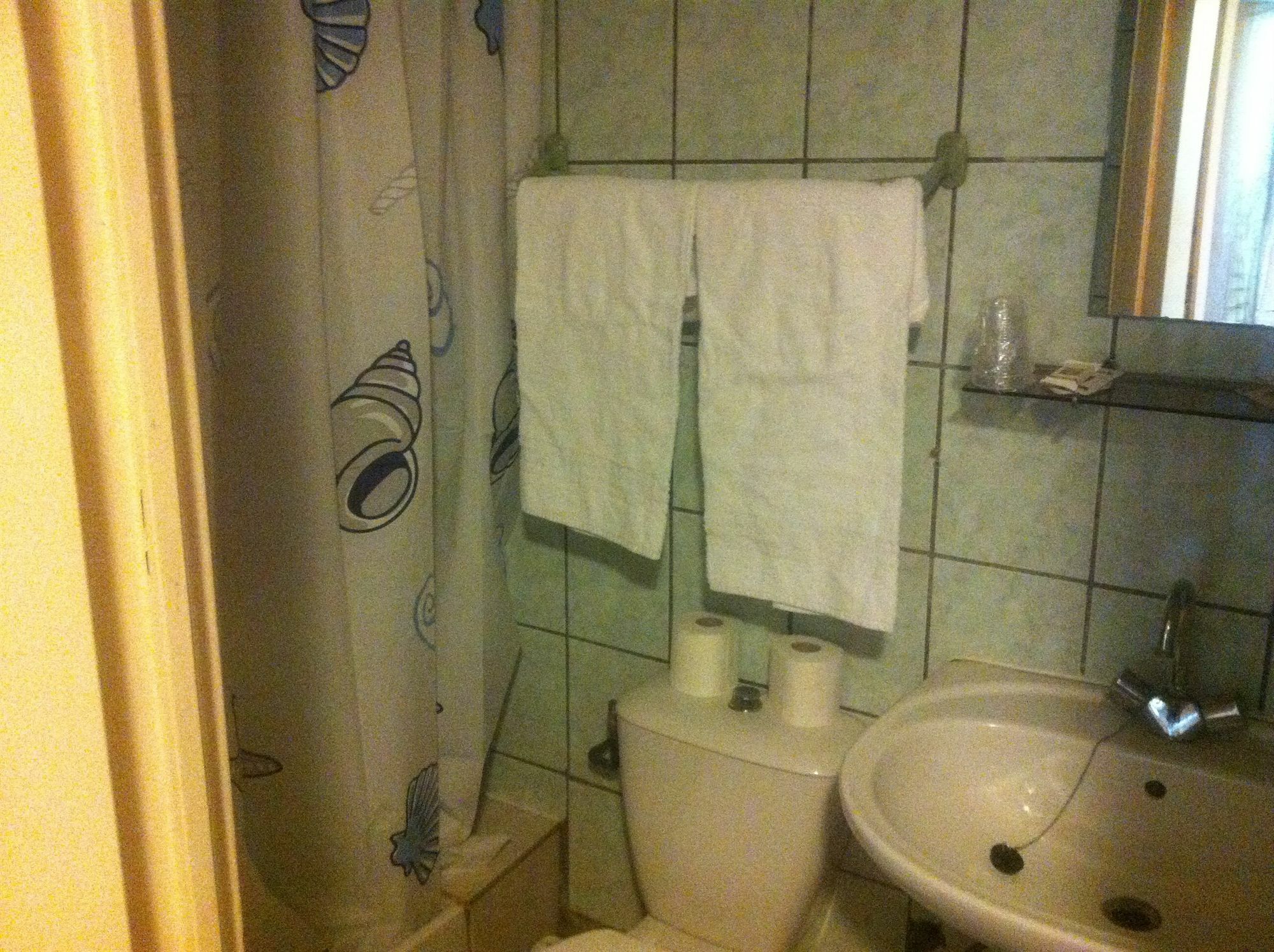 Hipotel Paris Montmartre Gare Du Nord Экстерьер фото
